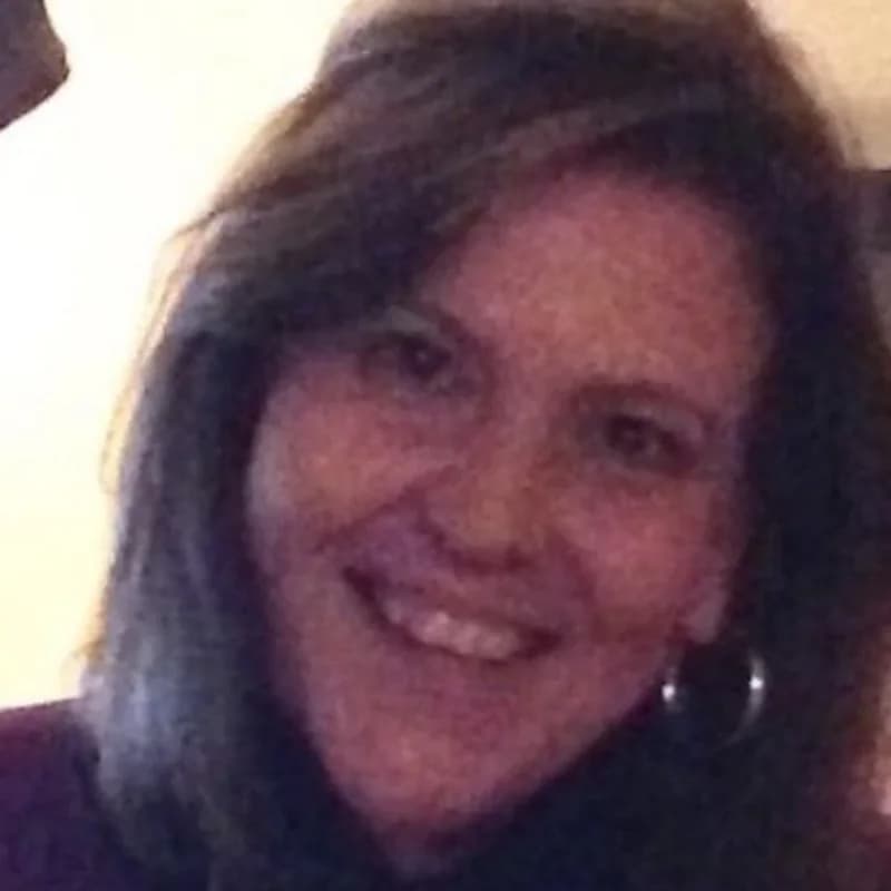 Headshot of Carol Hilliard